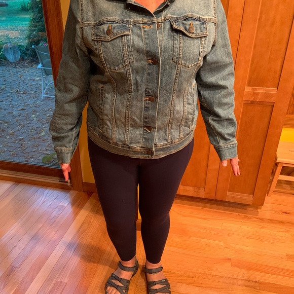 Old Navy XL Jean jacket - Picture 3 of 4